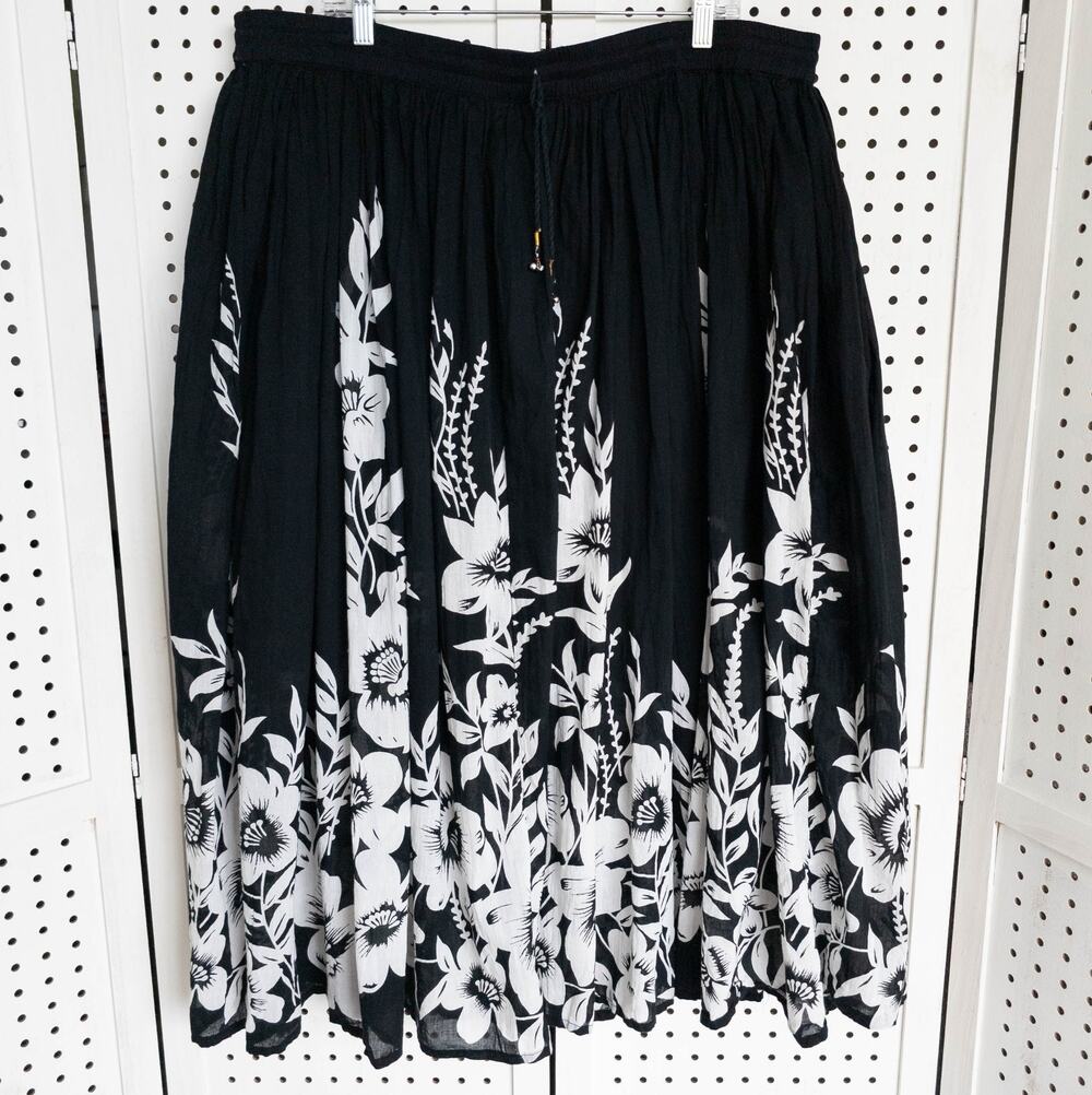 Vintage Take Two Black White Floral Skirt Womens SIZE 2X